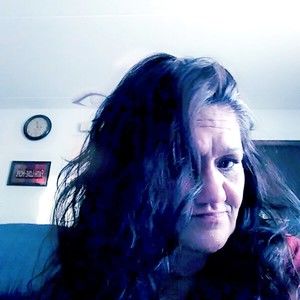 Meet your Posher, Roxanne